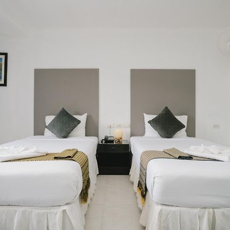 Noble House Patong Hotel Exterior photo