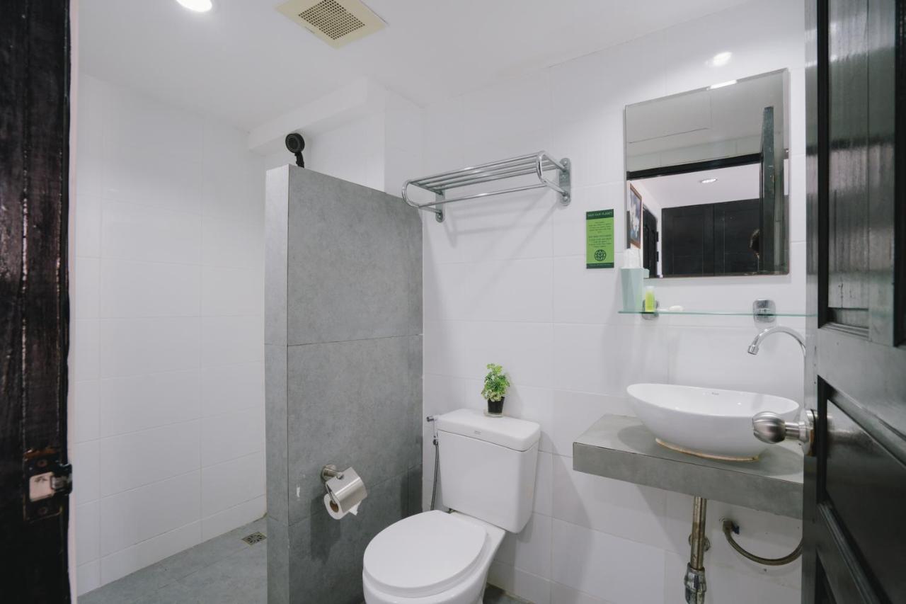 Noble House Patong Hotel Exterior photo