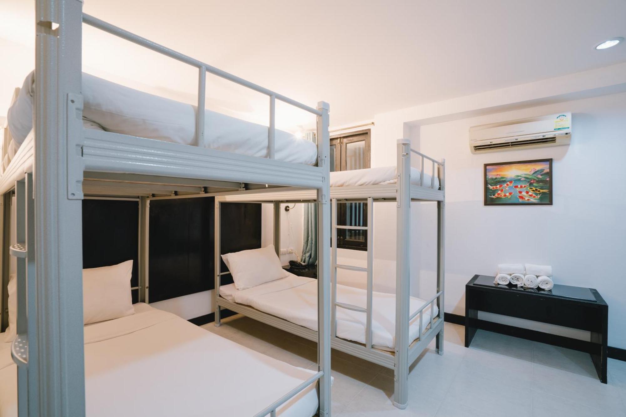 Noble House Patong Hotel Exterior photo